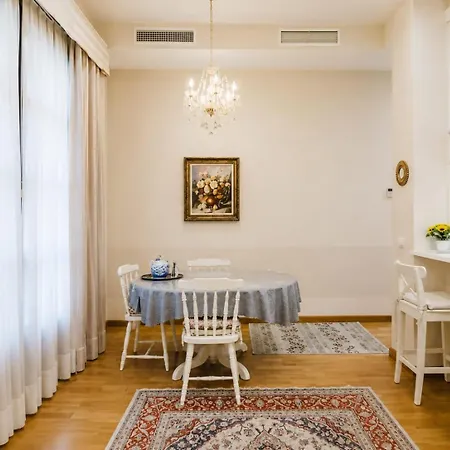 Centro Luxury Oasis 5 Apartment